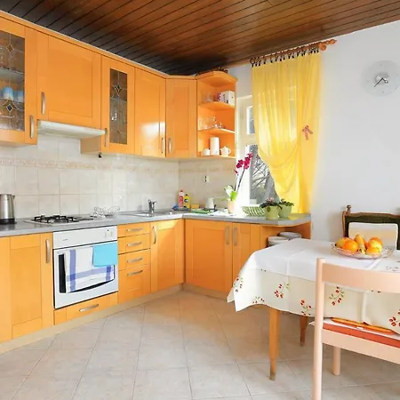 With A Parking Space Brela, Makarska - 17281 Гостевой дом Брела