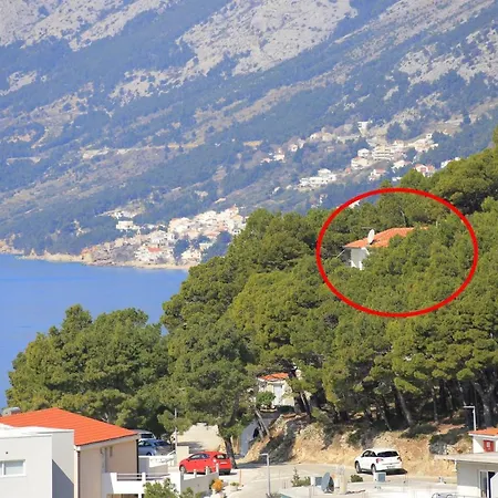 Gasthof With A Parking Space Brela, Makarska - 17281